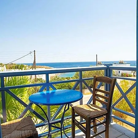 Manos Vari (Syros)